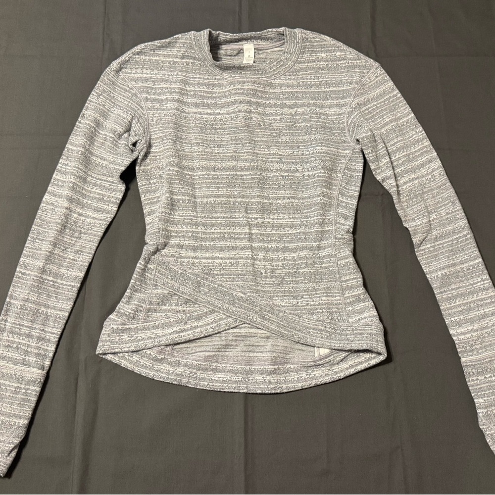 Lululemon Long Sleeve Shirt Women’s Size 2 Gray